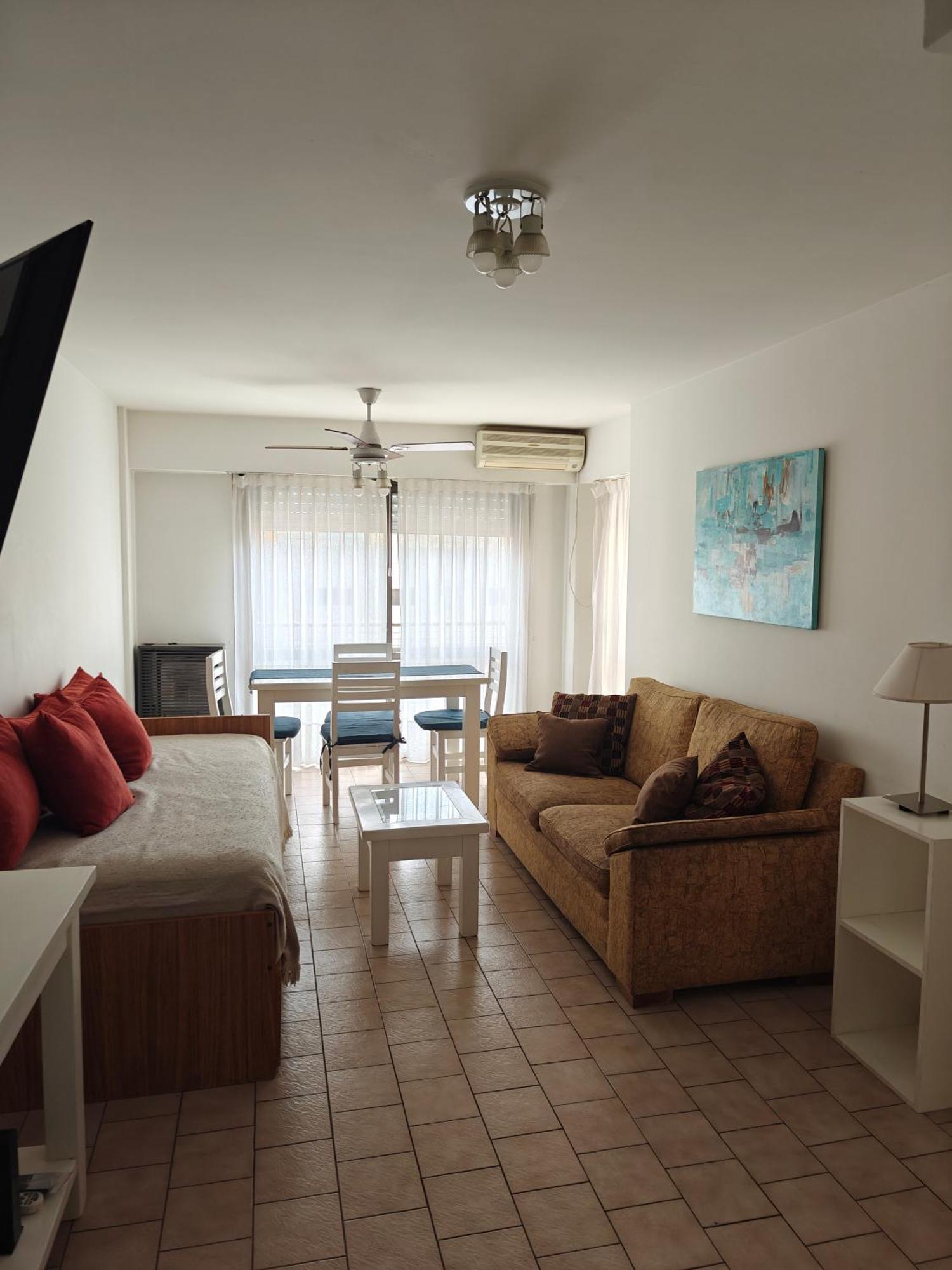 Departamento Amoblado En Pleno Centro, Con Cochera Bahía Blanca Esterno foto