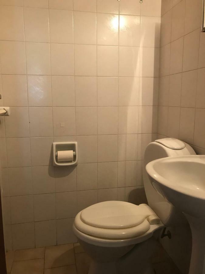 Departamento Amoblado En Pleno Centro, Con Cochera Bahía Blanca Esterno foto